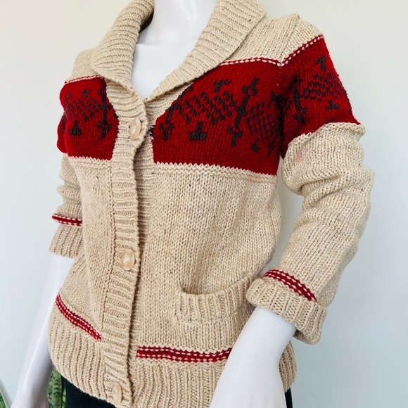 NWT red cream button sweater small - Picture 3 of 8